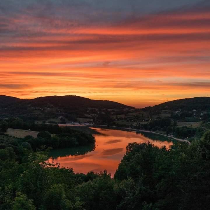 Chambre climatisée au cœur de brive avec téléviseur connecté wifi Netflix Esterno foto